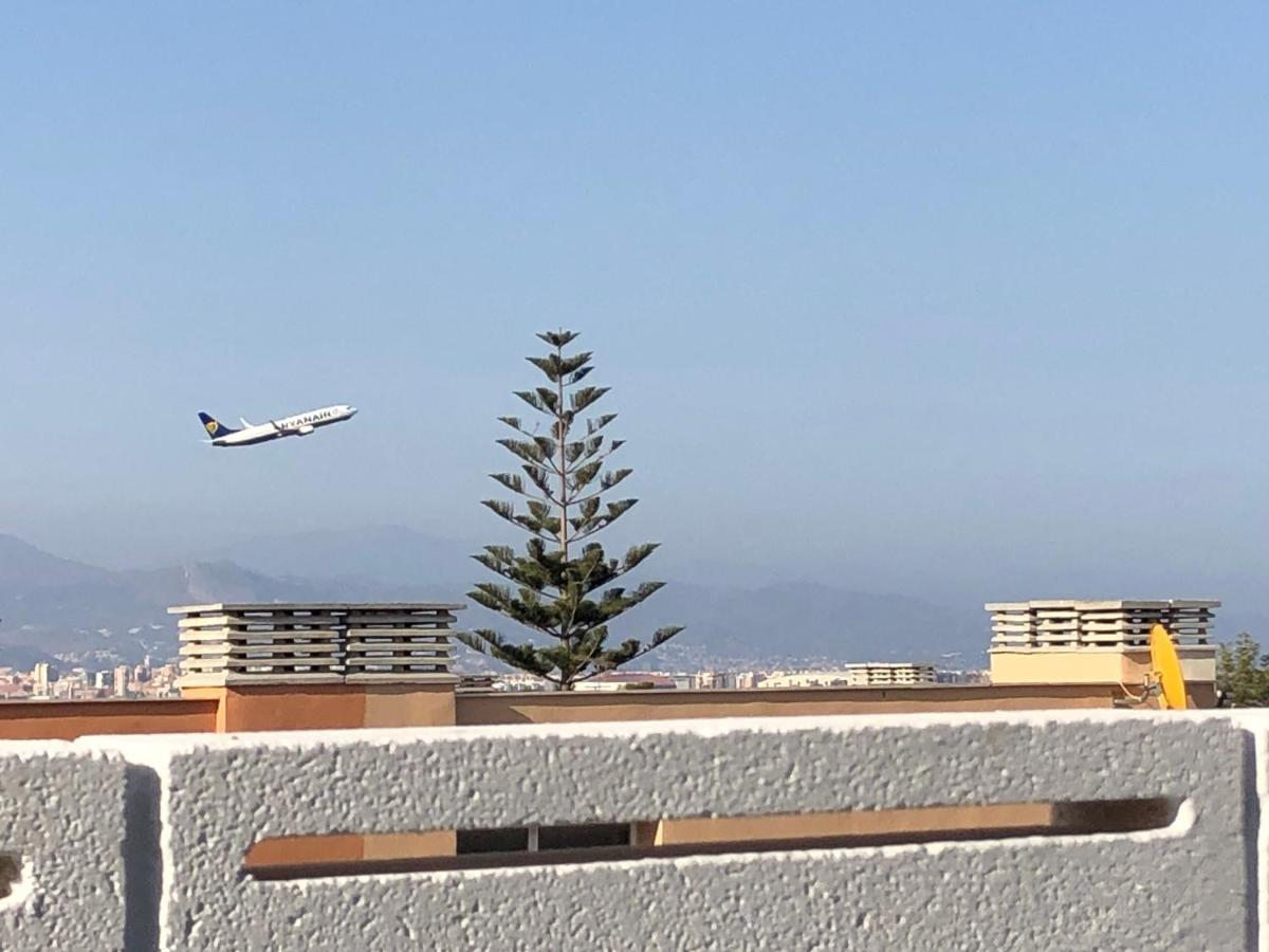 La Macarena Airport Apartment มาลากา ภายนอก รูปภาพ