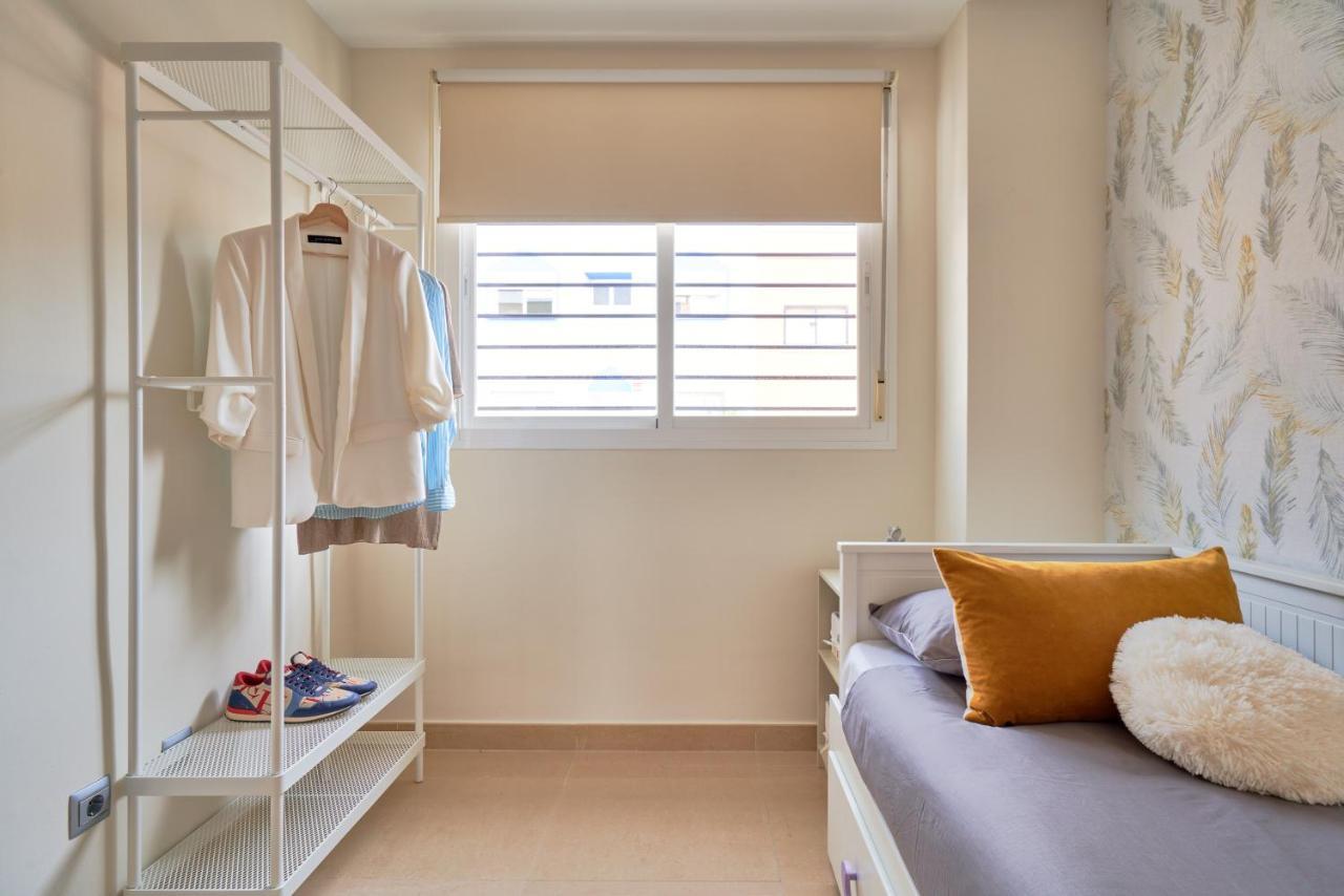 La Macarena Airport Apartment มาลากา ภายนอก รูปภาพ