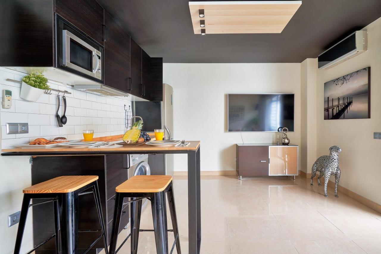La Macarena Airport Apartment มาลากา ภายนอก รูปภาพ