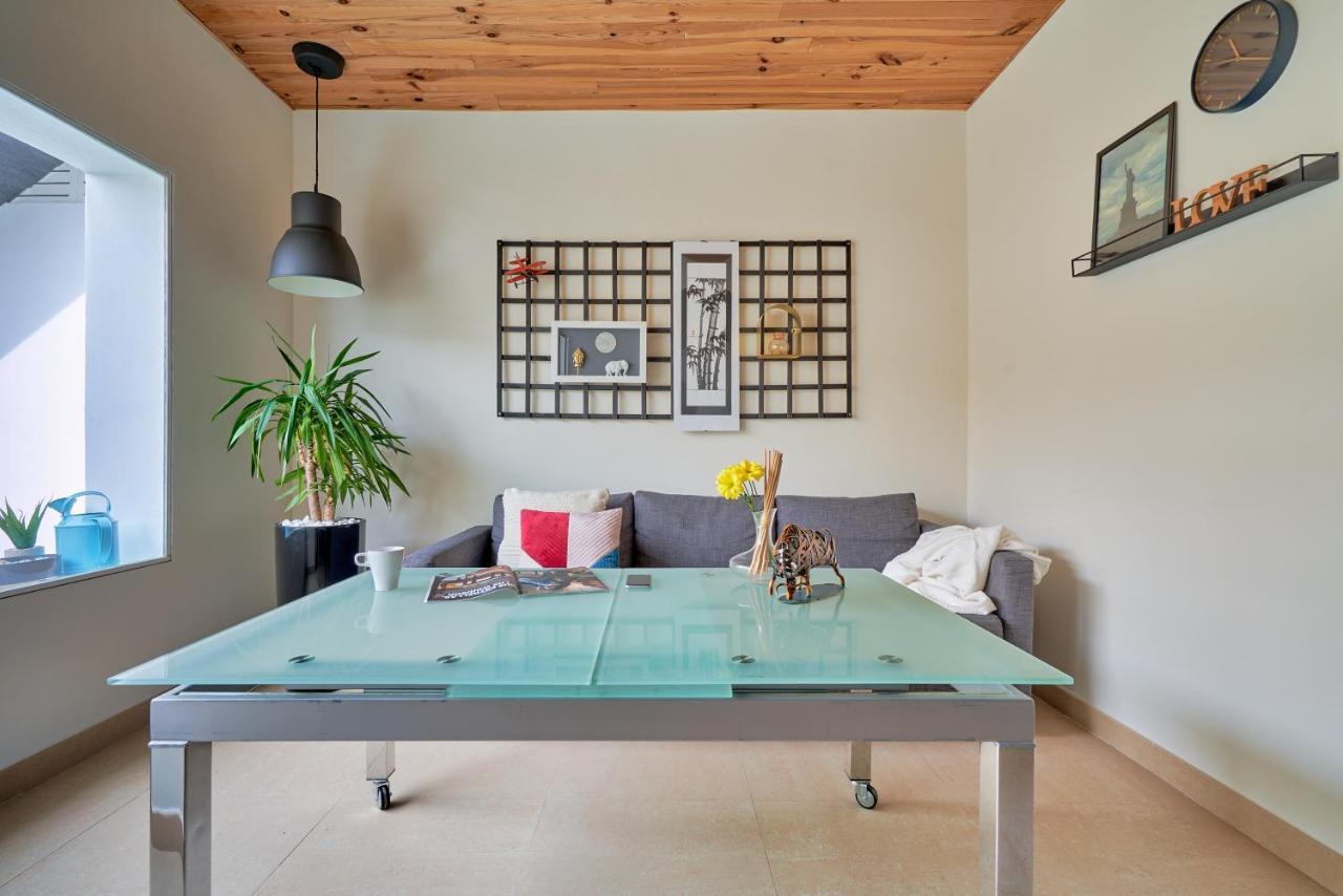 La Macarena Airport Apartment มาลากา ภายนอก รูปภาพ