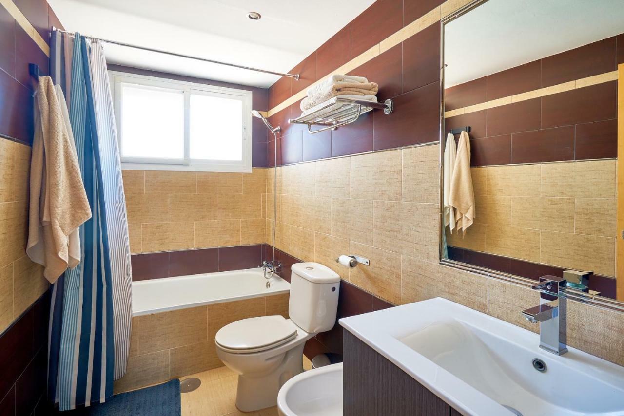 La Macarena Airport Apartment มาลากา ภายนอก รูปภาพ